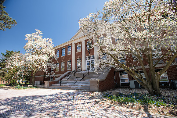 SpringCampusLife0423ALW_1547