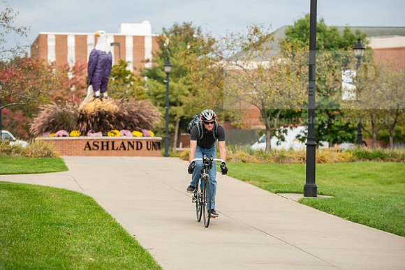 FallCampusLife1023AWB_1419