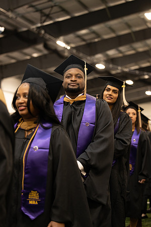 067WIGradProcessional1222FU1A0665