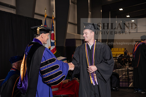 024SpGradBachelorScienceBusiness0524TR_DSC_5369