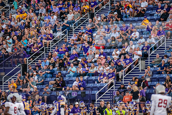 AUvIUPFootball0924AWB_3821