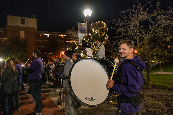 ParadeOfPurple1021ALW_6384