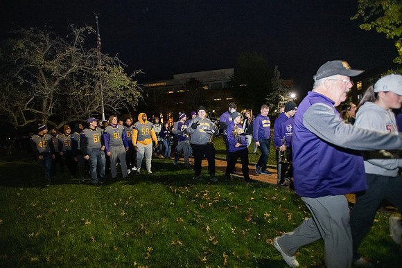 ParadeOfPurple1021ALW_6259