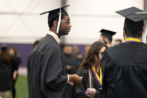 043WIGradPreCermony1222FU1A0629