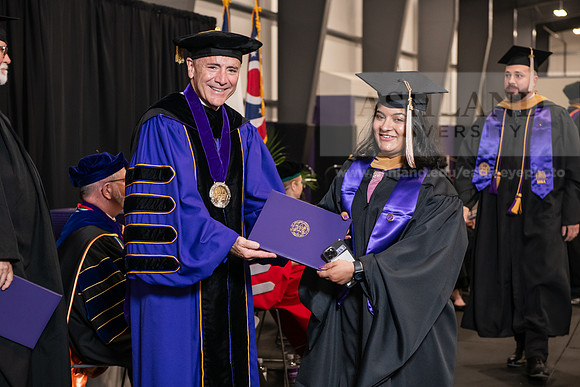 034SpGradMasterBusiness0524AWB_9230