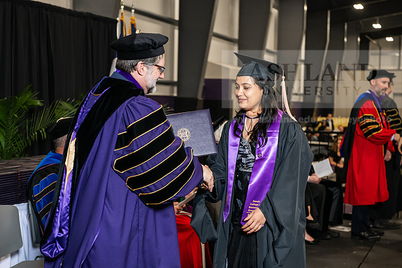 038SpGradMasterBusinessAdmin0525AWB_3082
