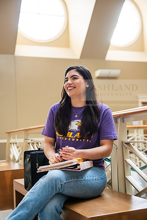 AdmissionsLatinoHispanicMarketing0125AWB_0145