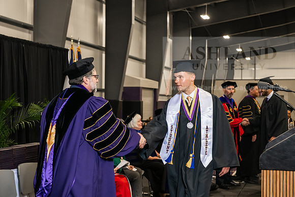 157SPGradBachelorScienceBusinessAdmin0525AWB_4306