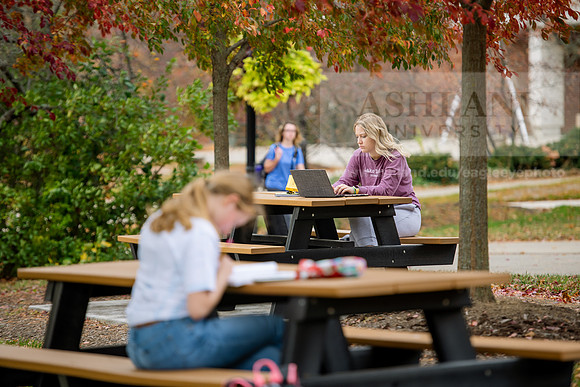 FallCampusLife1022ALW_1240