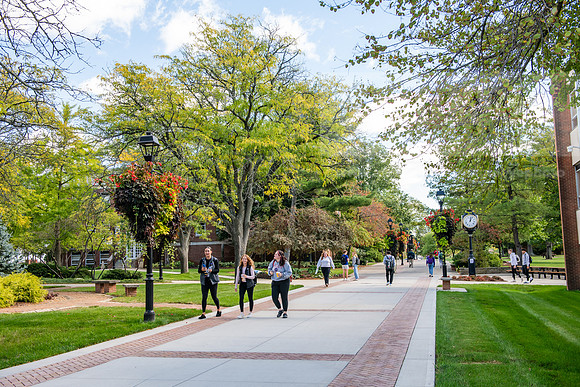 FallCampusLife1024AWB_1713