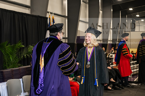 190SPGradBachelorScienceBusinessAdmin0525AWB_4337