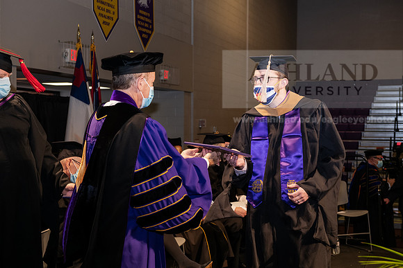 155MasterBusinessWiGrad1221ALW_6790