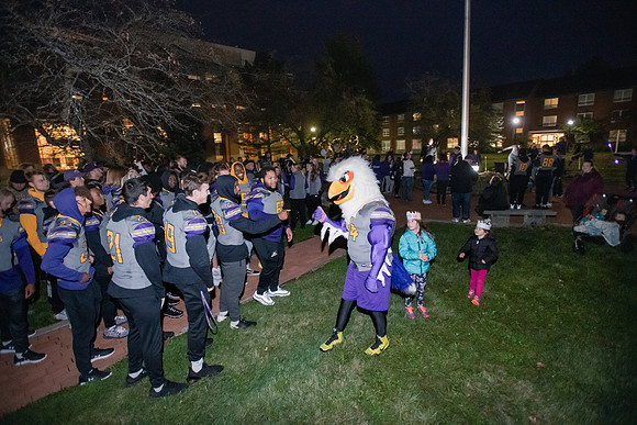 ParadeOfPurple1021ALW_6223