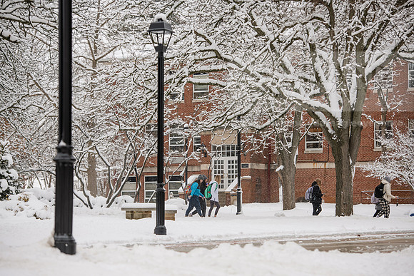 WinterCampusLife0123ALW_4175