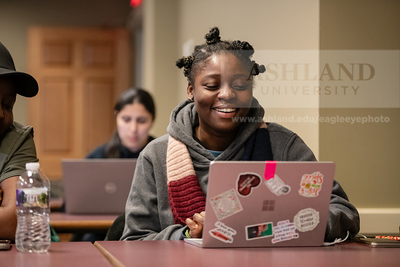 MBADigitalMarketing0324AWB_8372