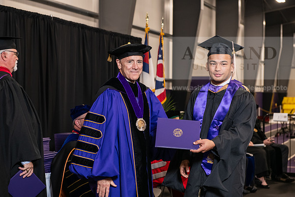 015SpGradMasterBusiness0524AWB_9216