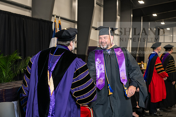 120SpGradMasterBusinessAdmin0525AWB_3135