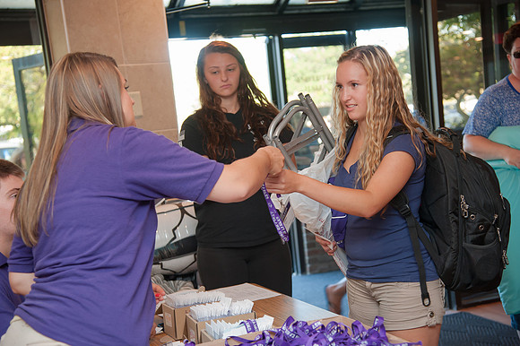 Copy of MoveInDay0815ALW_6798