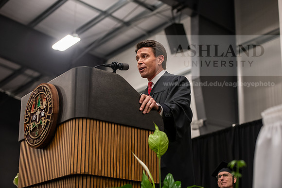354SpGradCeremony0525AWB_2884