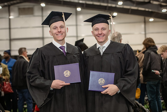 020WIGradPostCeremony1222ALW_1233