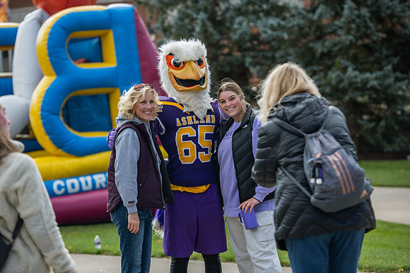 HomecomingPizzaX31023AWB_6787