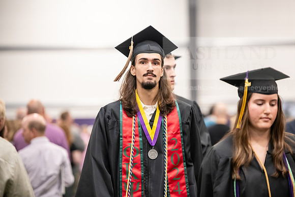253SpGradProcessional0524AWB_8661