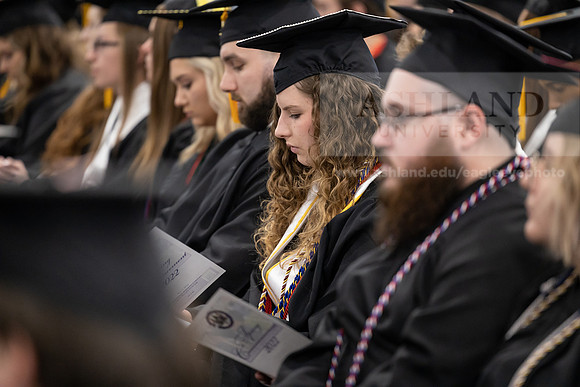 023SPGradCeremony0522FU1A8778