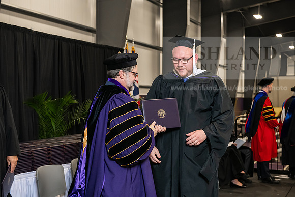 075SPGradMasterArts0525AWB_3330