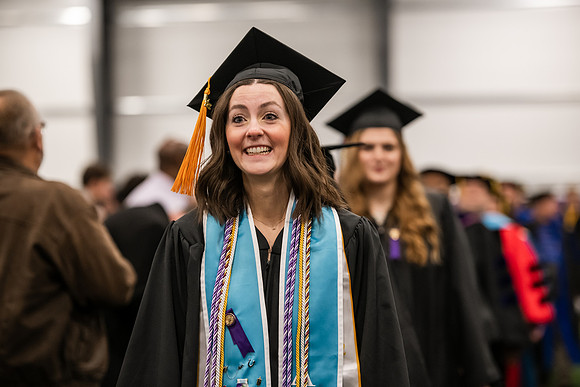 166WIGradProcessional1222ALW_0213