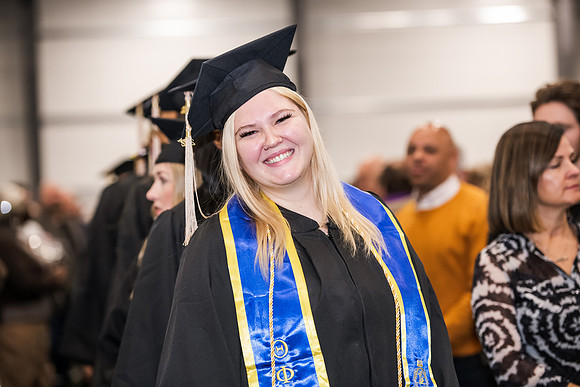 098WIGradProcessional1222ALW_0152
