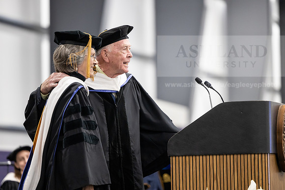 046SPGradCeremony0522FU1A8820