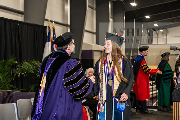 007SPGradBachelorScienceEducation0525AWB_4474