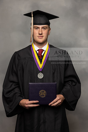 004SpGradBachelorScienceBusiness0524CCP11135