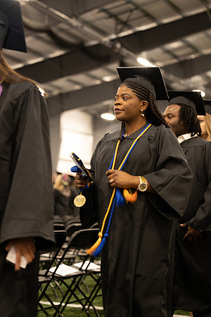 185WIGradProcessional1222FU1A0734