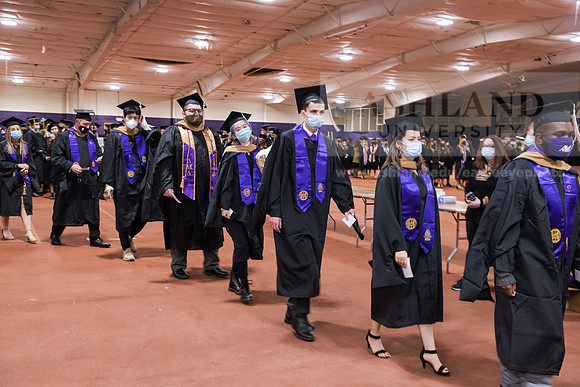 086WiGradPreCeremony1221ALW_6071