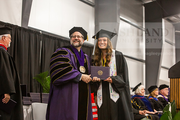 013SpGradBachelorSciEducation0525JH6Q8B9560