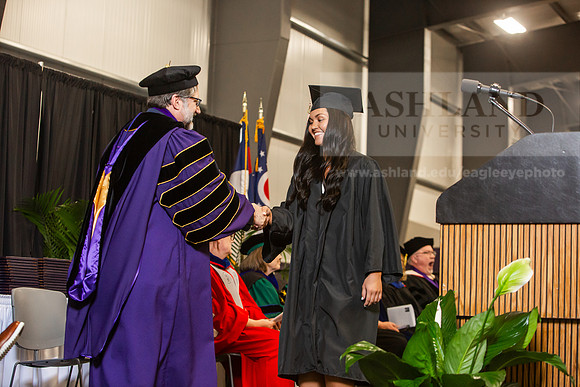 054SpGradBachelorSciBusAdmin0525JH6Q8B9371