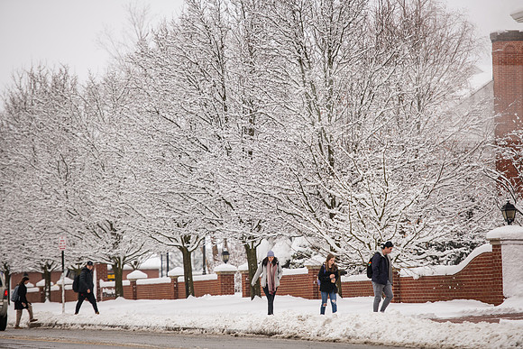 WinterCampusLife0123ALW_3612