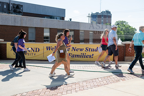 SummerOrientationNo1_0625AWB_0342