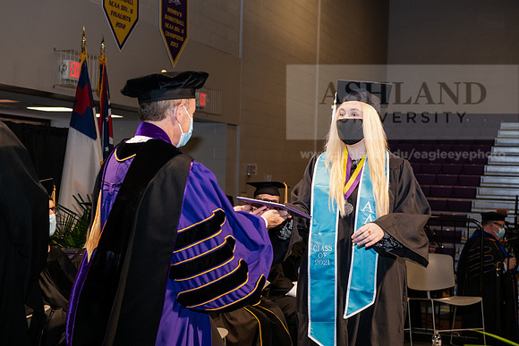 052BachelorArtsWiGrad1221ALW_6869