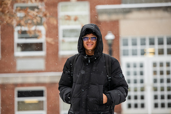 StudentsReturnWinterCampus0125AWB_6774