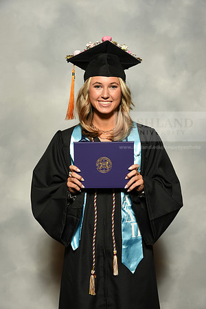 017BachelorNursingWiGrad1221MP7_0035