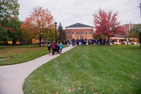 ParadeOfPurple1021ALW_6027