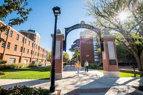 FallCampusLife1024AWB_1535
