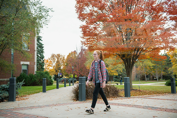 FallCampusLife1022ALW_1195