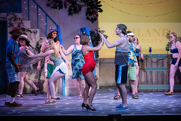 TheatreMammaMia0220ALW_2713