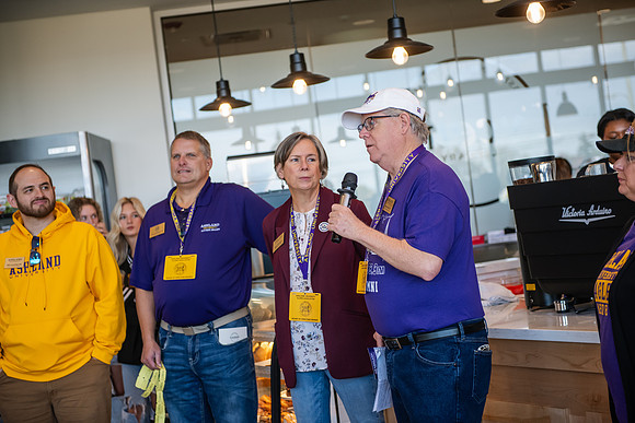 HomecomingLyceumCoffee1023AWB_6644