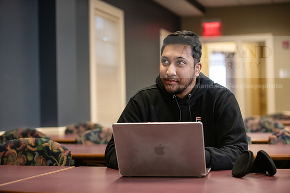 MBADigitalMarketing0324AWB_8384