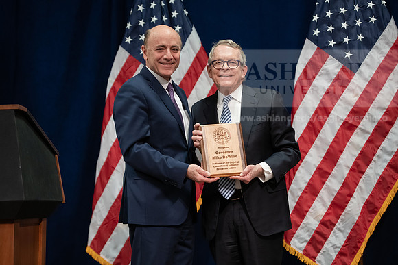AsbrookGovMikeDeWine0120ALW_9070
