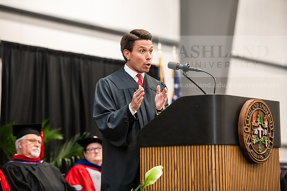 347SpGradCeremony0525AWB_2875